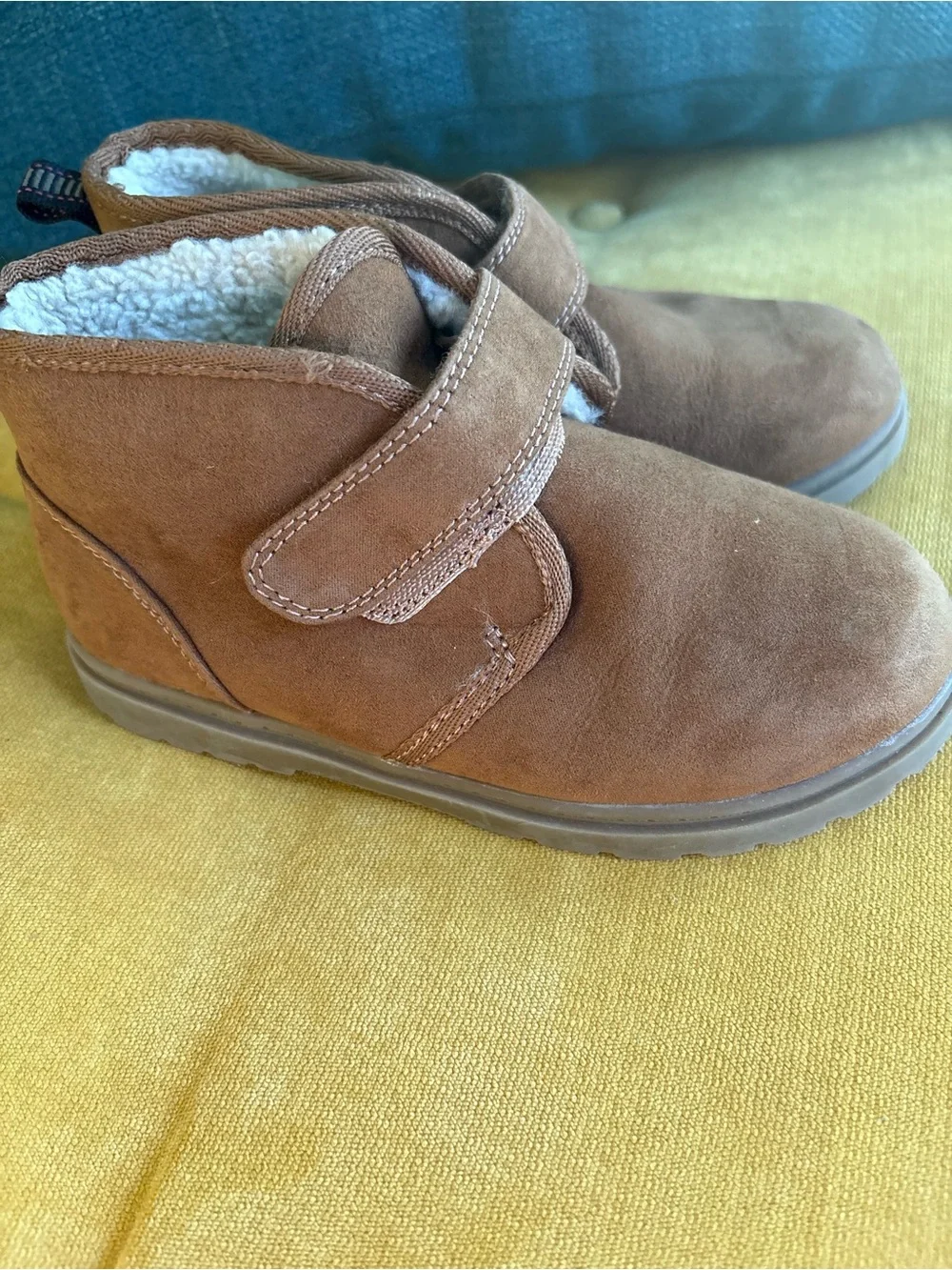 Kids Brown Suede Slip-On Boots with Shearling Lining Size 11